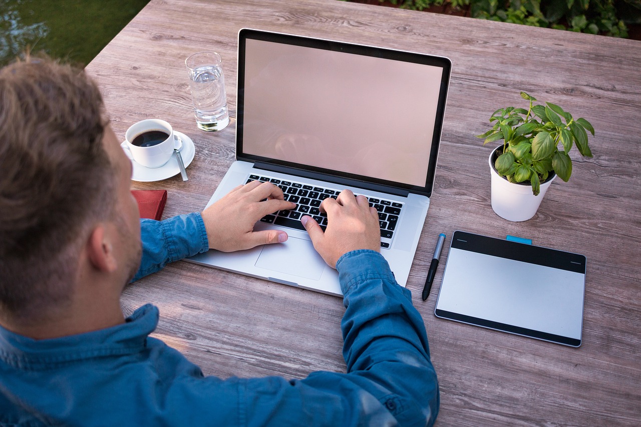 10 Steps to Consider to Launch Your Website as a Freelancer