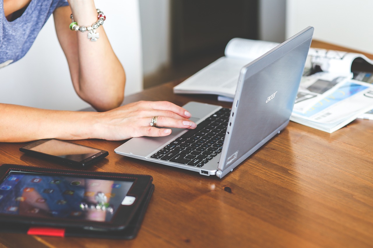 Content Management Systems vs. Website Builders: Which Is Right for You?